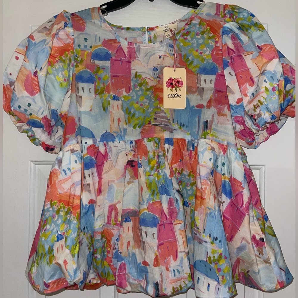 Entro Top. Never worn. NWT